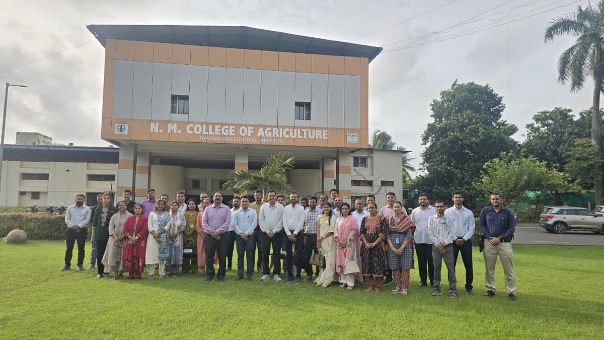 Participants of the Meta-Analysis workshop outside N. M. College of Agriculture, Navsari Agricultural University