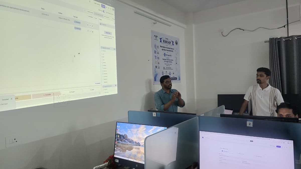 Dr. Avinash Gopa leading the Meta-Analysis workshop session at Navsari Agricultural University