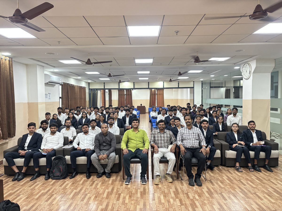 Students and faculty attending the AI Automation in Agriculture talk at IIPM, Bengaluru